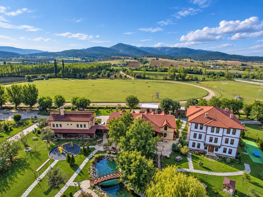 İksir Resort Town Daday yerleşkesi, konaklar ve bahçe 2