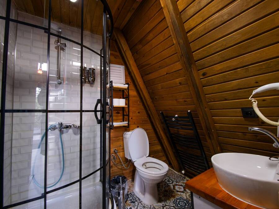 Grandeur Sapanca 2+1 bungalow, inside and out 9