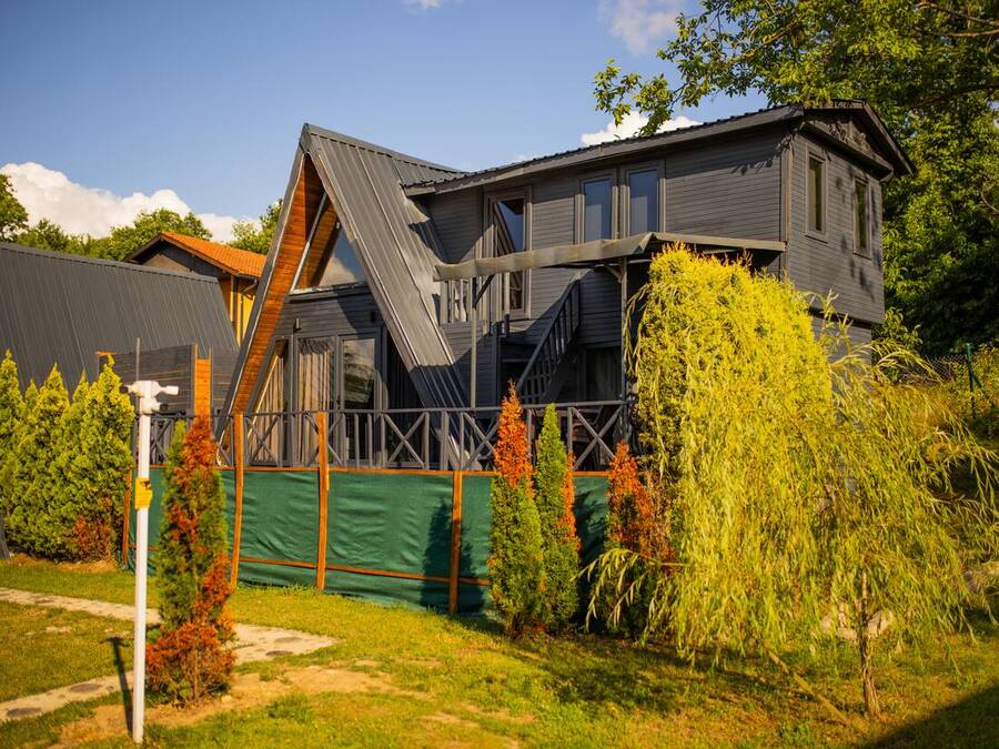 Grandeur Sapanca 4+1 bungalow, inside and out 1