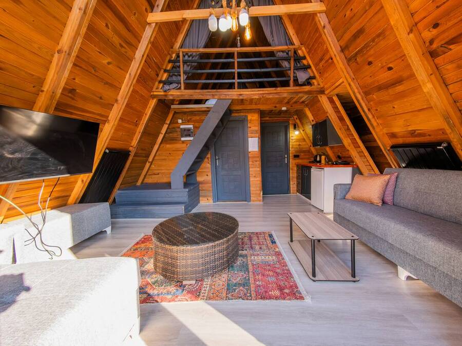 Grandeur Sapanca 4+1 bungalow, inside and out 6