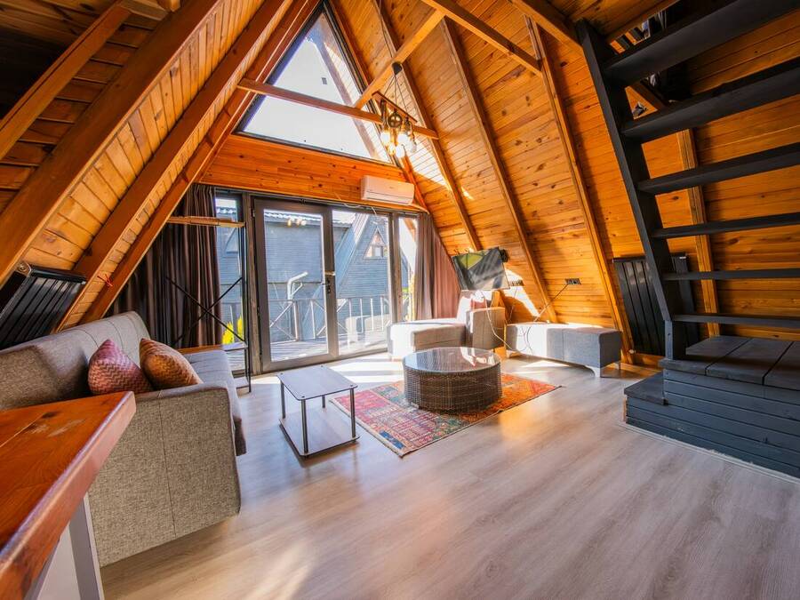 Grandeur Sapanca 4+1 bungalow, inside and out 7