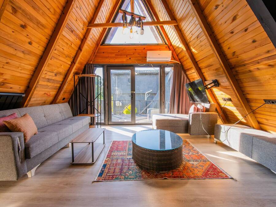 Grandeur Sapanca 4+1 bungalow, inside and out 8