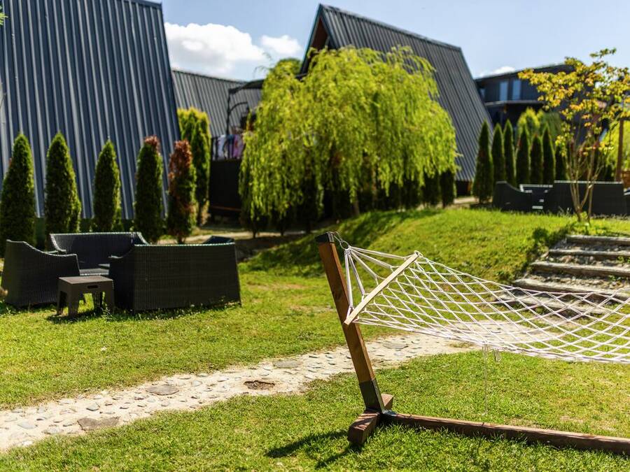 Grandeur Sapanca shared grounds &mdash; garden, pool and seating areas 21